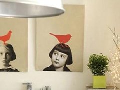 Пример для детской Две картины на холсте из снимков московских девочек в интерьере детской
