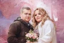 Под масло, художник Анна Парный портрет маслом на розовом фоне, художник Анна