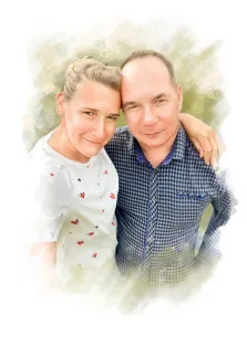 Парный портрет в стиле акварель. На картине изображён парный портрет: мужчина в клетчатой рубашке с синим воротником и женщина в белой футболке с маленькими рисунками сердечек стоят близко друг к другу, женщина обнимает мужчину за плечо. Фон выполнен в мягких акварельных тонах, создавая лёгкую и тёплую атмосферу. Художник Евгения