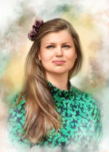 Женский портрет в стиле акварель. На портрете изображена женщина с длинными светло-каштановыми волосами, украшенными тёмно-фиолетовым цветочным аксессуаром; она одета в зелёную блузу с высоким воротом и выразительным узором. Её лицо озаряет мягкая улыбка, а фон выполнен в нежных пастельных тонах, создающих лёгкую, воздушную атмосферу. Художник: Анна 