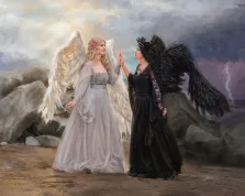 Женский портрет под масло. На картине изображены две женские фигуры с крыльями — светлая ангел в мерцающем серебристом платье с белыми перьями за спиной и тёмная фигура в чёрном одеянии с чёрными крыльями, напоминающая демона. Они стоят лицом друг к другу, соприкасаясь ладонями, на фоне драматического пейзажа с грозовыми облаками и скалами, символизируя противостояние и единство противоположностей. Художник Анна