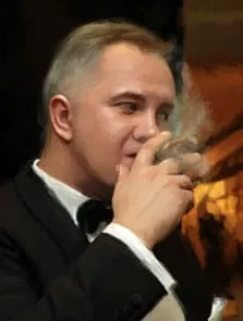 Портрет мужчины с сигарой под живопись маслом