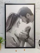 Семейная фотография с ребенком, напечатанная на холсте в раме