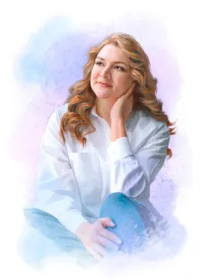 Портрет девушки с витыми светлыми волосами выполнен в стиле Акварель, девушка одета в белую рубашку, джинсы и изображена на нейтральном светлом фоне в спокойных тонах, художник Евгения 