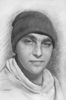 Карандаш, художник Татьяна, мужской портрет молодого человека в толстовке и шапочке