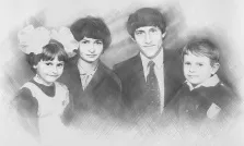 Семейный портрет серым Карандашом из четырёх человек, художник Татьяна 