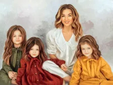Семейный портрет маслом на четыре персоны, мама с тремя дочками на абстрактном фоне, художник Александра 