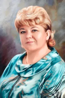 Женский портрет Под масло, светловолосая женщина с карими глазами на нейтральном сером фоне, художник Александра 