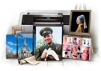 Фото на холсте, репродукция в раме, коллаж и модульная картина с видом Полевского на фоне плоттера, подрамников, рулонов холста